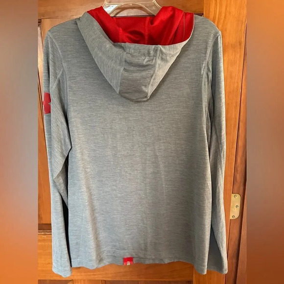 Under Armour men’s loose heat gear zip up.  Red and grey - size small - Picture 3 of 4